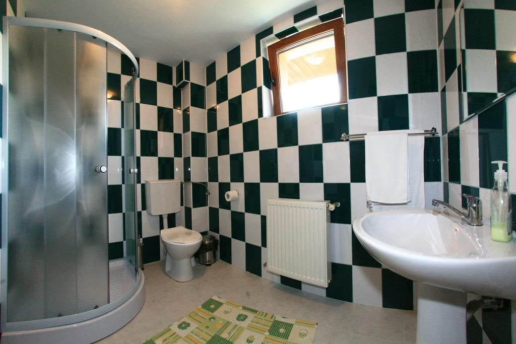 ホテル Heaven Sălişte 部屋 写真
